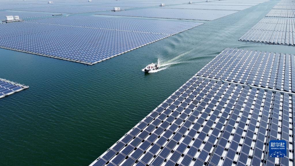 采煤沉陷区“变身”光伏电站 (9)