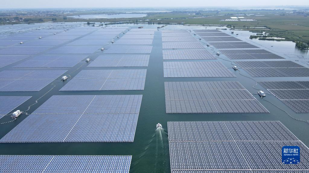 采煤沉陷区“变身”光伏电站 (6)