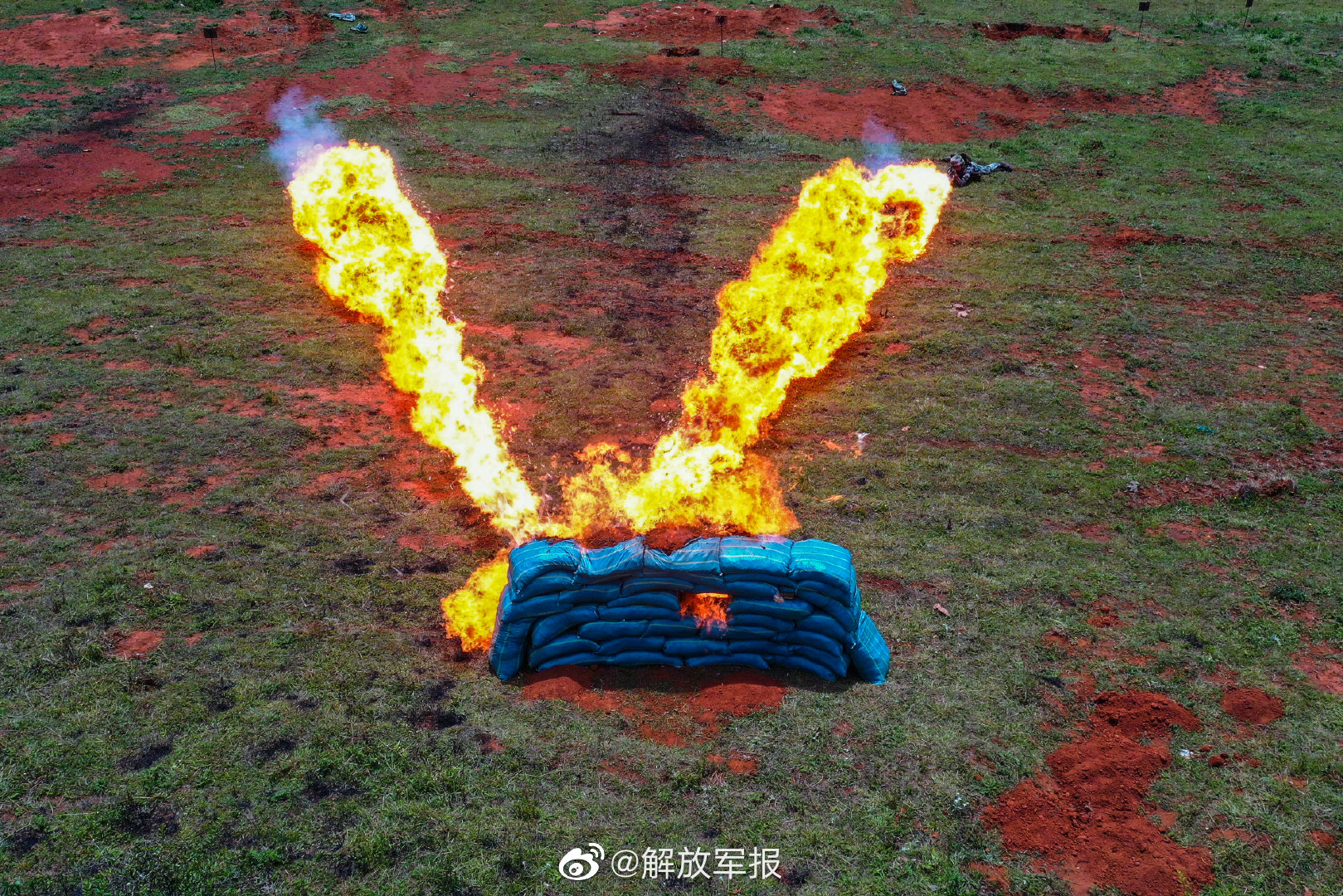 高清大图带你走进喷火兵训练日常