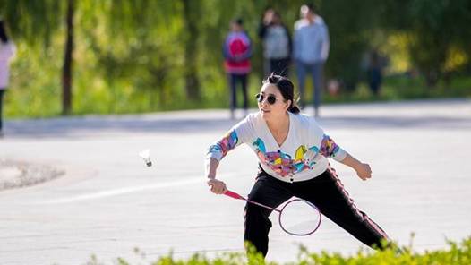 国家卫健委：健康中国行动2022年主要目标提前实现 经常参加体育锻炼的人数比例达到37.2%