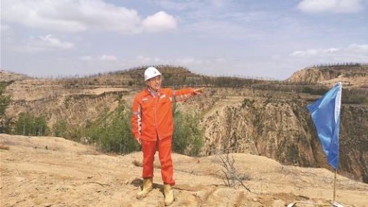 这十年·奋斗在路上丨油田基建一线 遍布他的足迹