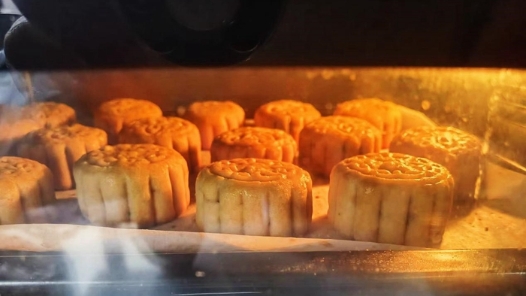 这十年·奋斗在路上丨“烤”出生活的甜蜜与健康