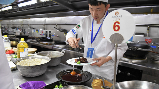 合肥市蜀山区总工会举办餐饮业2022年度中式烹饪技能竞赛