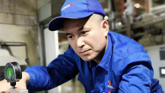 这十年·奋斗在路上之大国工匠 | 王树军：根治“洋设备”顽疾的“土专家”