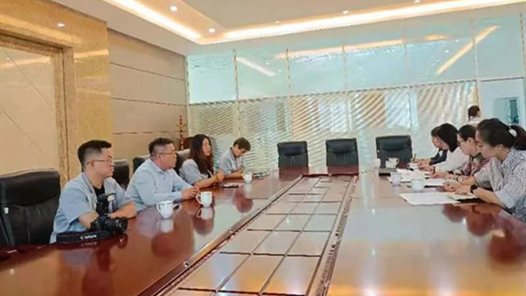 内蒙古鄂温克旗总工会深入企业开展专项排查和劳动用工“法律体检”工作