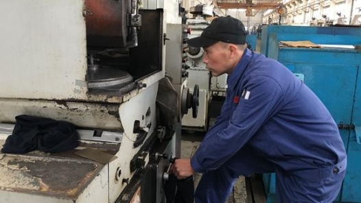 中国梦·大国工匠篇 | 魏红权：31年执着坚守 终成“研磨大师”