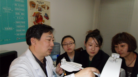 验光大师秦英瑞：用专业诠释匠心 愿做行业“引导人”