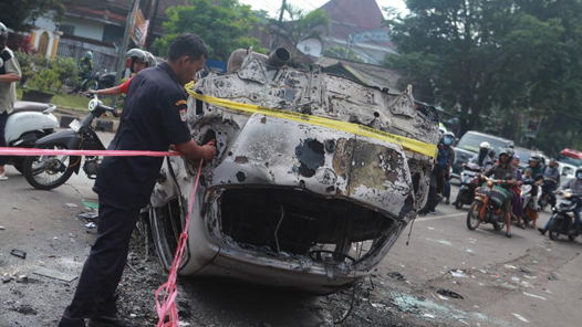 印尼球迷冲突遇难者包括17名儿童 政府成立独立调查小组