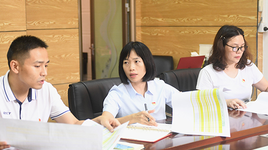 二十大代表风采｜陆秀兴：扎根基层 敢啃“硬骨头”的硕士村官