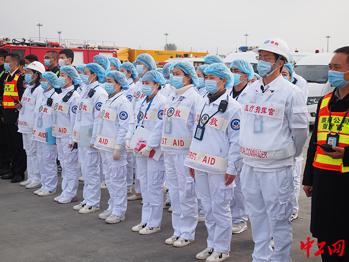 成都双流国际机场股份有限公司医疗救护中心承担着机场应急救护保障、突发公共卫生事件应急处置、旅客急诊急救和医疗服务等工作。