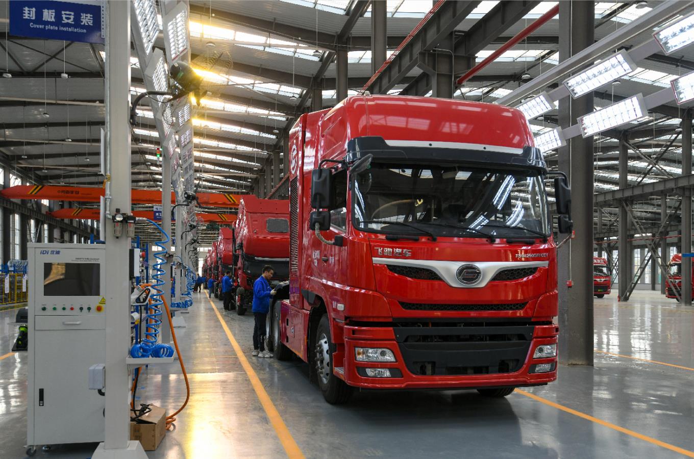 离石道路运输：构建便捷物流新体系