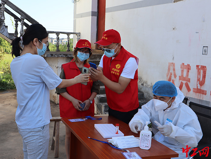 参与地方疫情防控-3