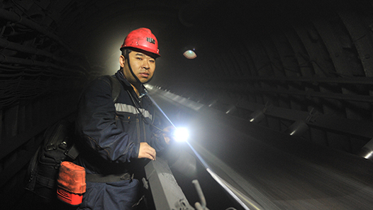 这十年·奋斗在路上之最美职工 | 李杰：矿山“华佗” 赶上了好时代