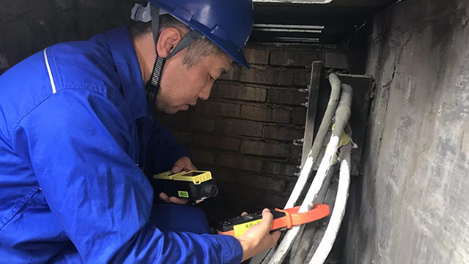 四川先锋｜国网成都供电公司电缆运检团队：看不见的“地行侠”：与黑暗为伴、为光明而战