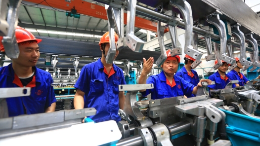 工匠汇·第一批中国纺织大工匠｜“智能经编王”——王敏其