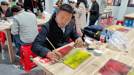 2022年“徽州百工”黄山市瓷绘技能大赛在黟县举办