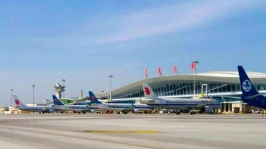 新疆库尔勒梨城机场陆续恢复疆内疆外航班