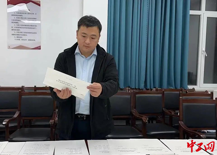 日前,李志伟在工作中。临淄区总工会供图 日前,李志伟在工作中。临淄区总工会供图