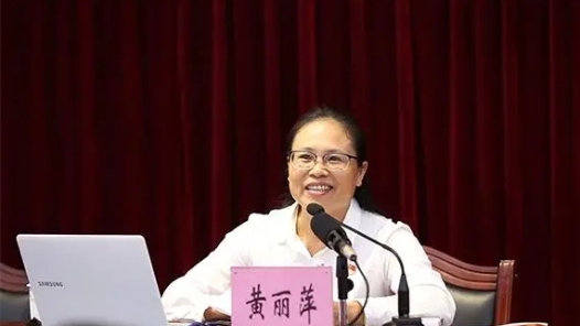 黄丽萍委员——扎根一线 倾听民声