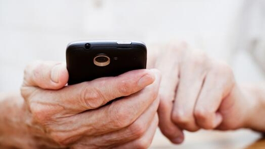 别让指尖到处忙碌，给过载的社交媒体减减负