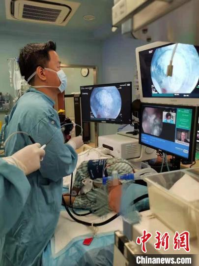 内镜外科医生钟芸诗：让世界感受到中国医学创新力