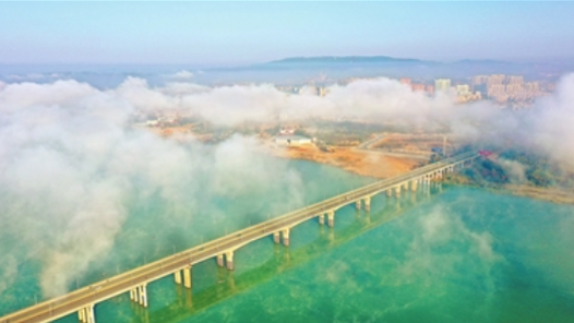 人民日报任仲平：团结奋斗，创造新的伟业