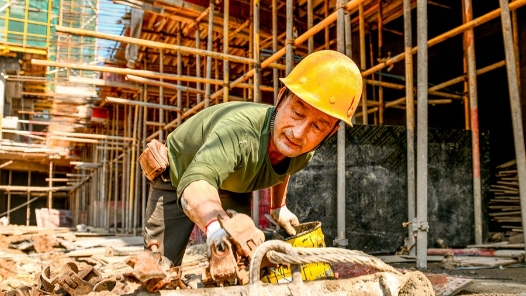 全国政协委员吕国泉建议：加快建设中高龄劳动者友好社会