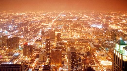 钟华论：向着美好的未来奋跃而上