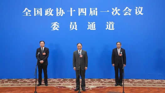 “委员通道”上的好声音