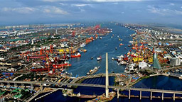 瓣瓣同心 携手奋进向未来