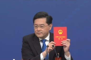 秦刚谈台湾问题：中国人自己的事 任何外国都无权干涉