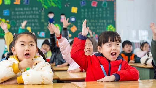 培养拥有“四个自信”的时代新人