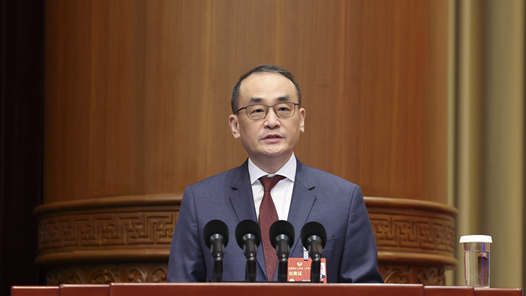 江广平委员代表全国总工会发言：全力促进劳动关系和谐稳定