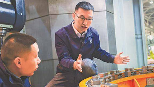 一线代表委员心声｜产学研用通力合作打造“智造”人才