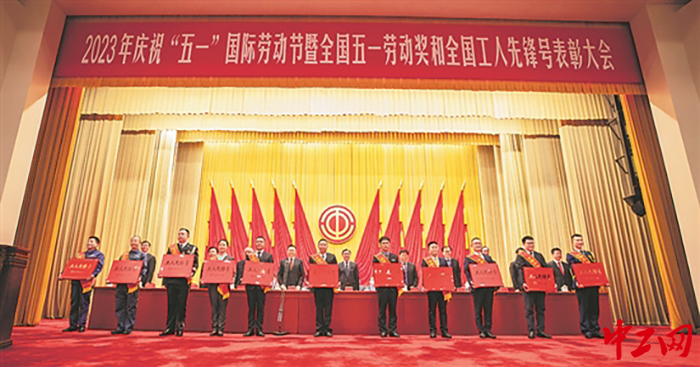 2041244_tpzz_1682666150667_b 2041244_tpzz_1682666150667_b