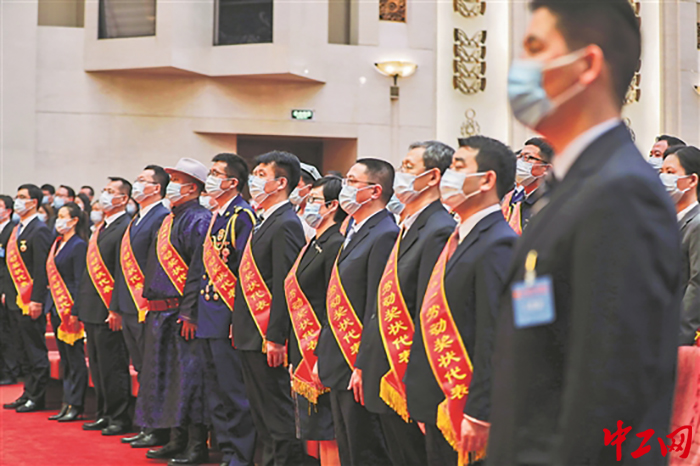 2041246_tpzz_1682664145783_b 2041246_tpzz_1682664145783_b