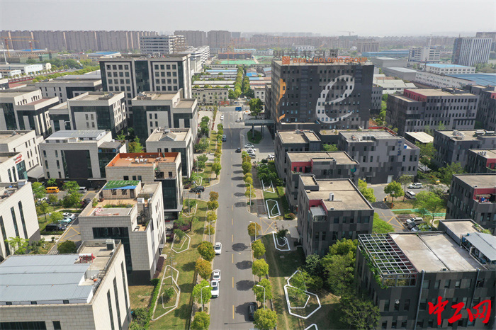 保集e智谷。宝山区总工会供图