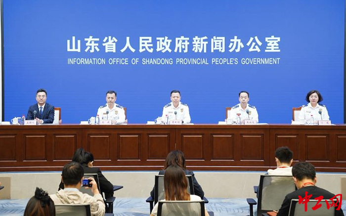 日前，山东省人民政府举行新闻发布会，介绍全省开展重点领域消防安全专项行动的相关情况。图为发布会现场。山东省消防救援总队供图