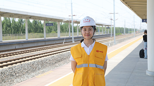 2023·劳动创造幸福｜坚守施工一线11年 她从普通工人成长为劳模工匠