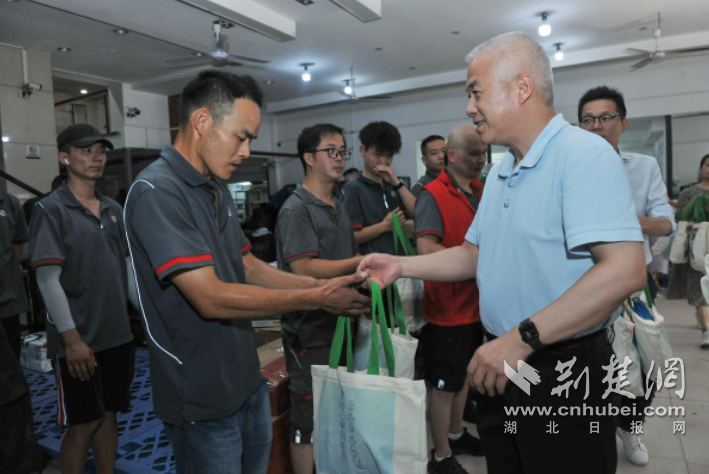 01b68c676f1a300134501aab8a7ca28b