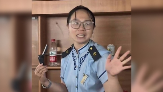 工视频丨K396女乘务员口述落坡岭脱困过程