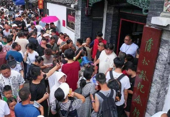 16915609027581431_753x516