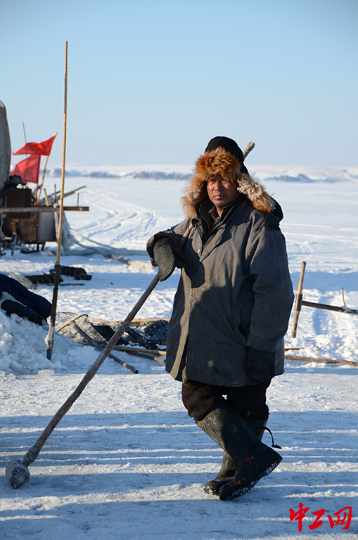 136-《期待出网的渔工》呼伦贝尔市呼伦湖渔业公司 邢艳华