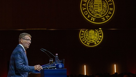 匈牙利央行行长：共建“一带一路”倡议源于中国 机会和成果属于世界