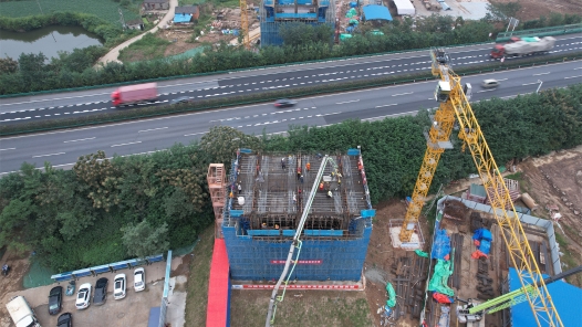 G4221沪武高速博望互通首个连续梁“0号块”浇筑完成