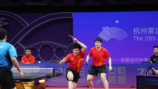 樊振东/王楚钦夺得杭州亚运会乒乓球男子双打金牌