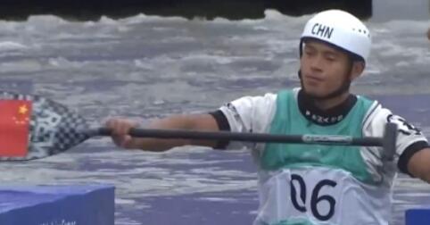 谢远聪夺得杭州亚运会皮划艇激流回旋男子单人划艇金牌