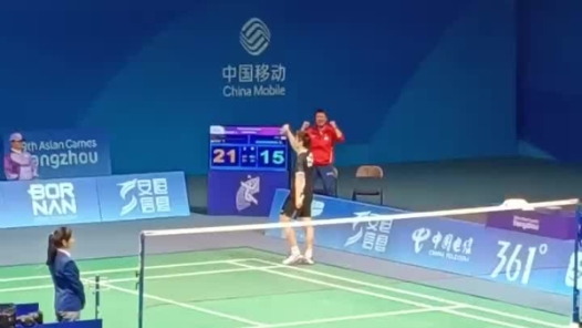 石宇奇李诗沣会师决赛 国羽提前包揽男单冠亚军