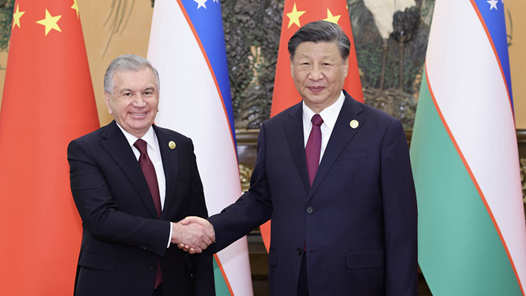 习近平会见乌兹别克斯坦总统米尔济约耶夫