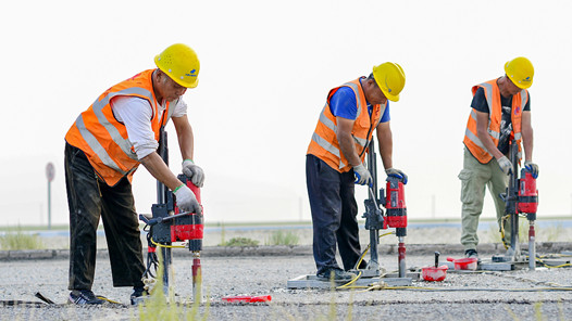 2023·劳动创造幸福｜新时代开路先锋的故事